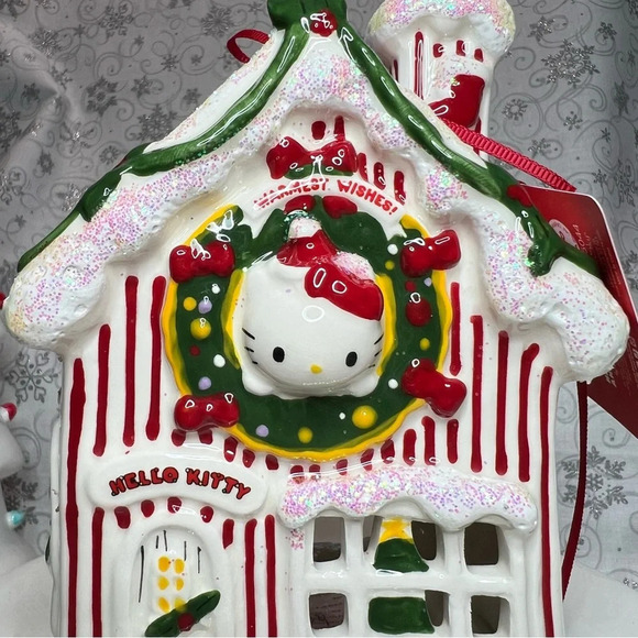 Blue Sky Clayworks x Sanrio Hello Kitty Christmas "Warmest Wishes" Ceramic House - Picture 6 of 13